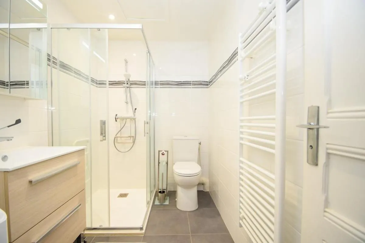 דינאן Appartement 4 Pers A 300M De La Gare Sncf